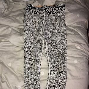 ‼️SOLD‼️ Like new condition Lululemon Leggings